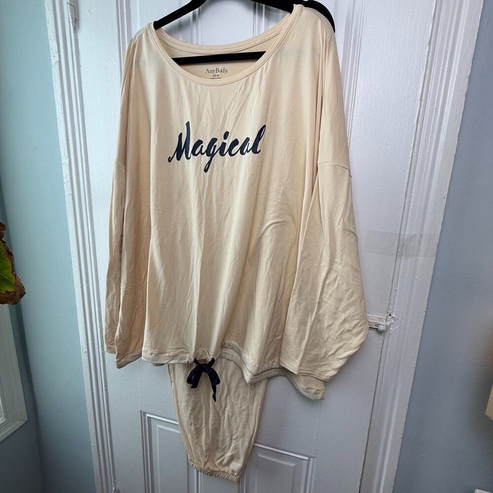 AnyBody Womens Lounge Set Magical Print Top Pants Cream 4X New